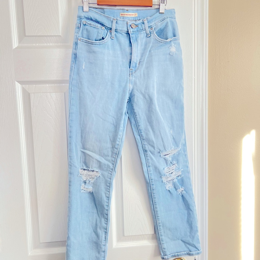 Levi’s 724 high rise straight cut jeans